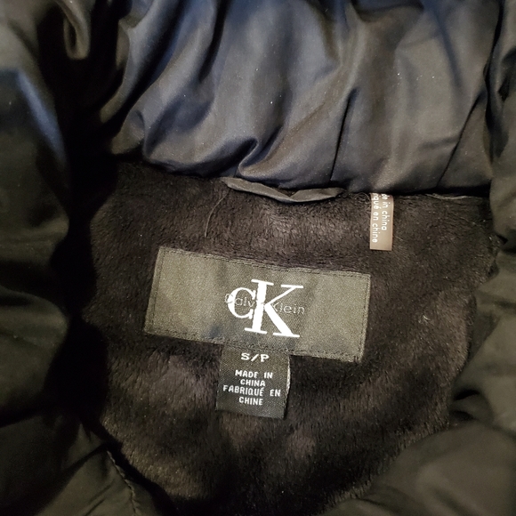 Calvin Klein Women's Down Filled Puffer - Picture 4 of 10